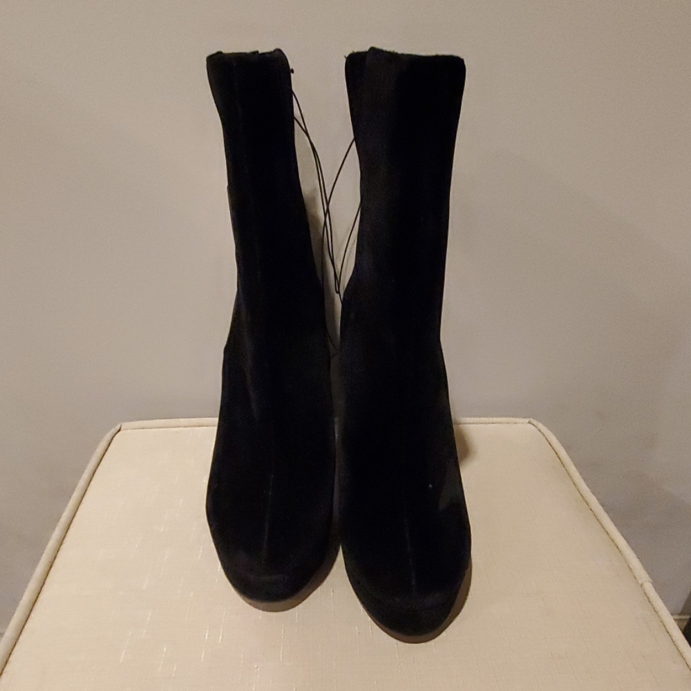 Brand NEW Black Velet Boots